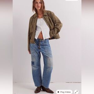 Free People Moxie Barrel Jeans. (102)